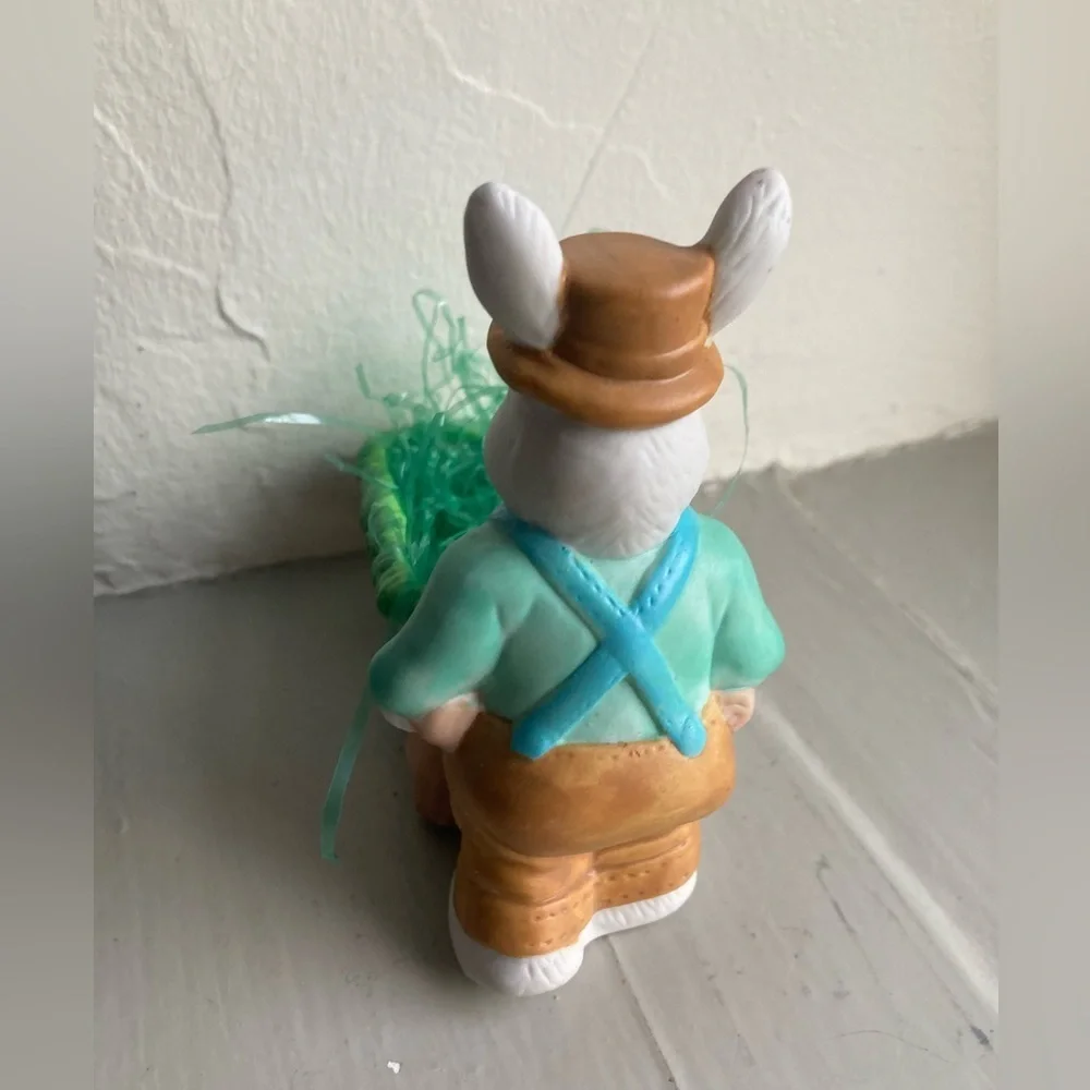 N/A charming ceramic